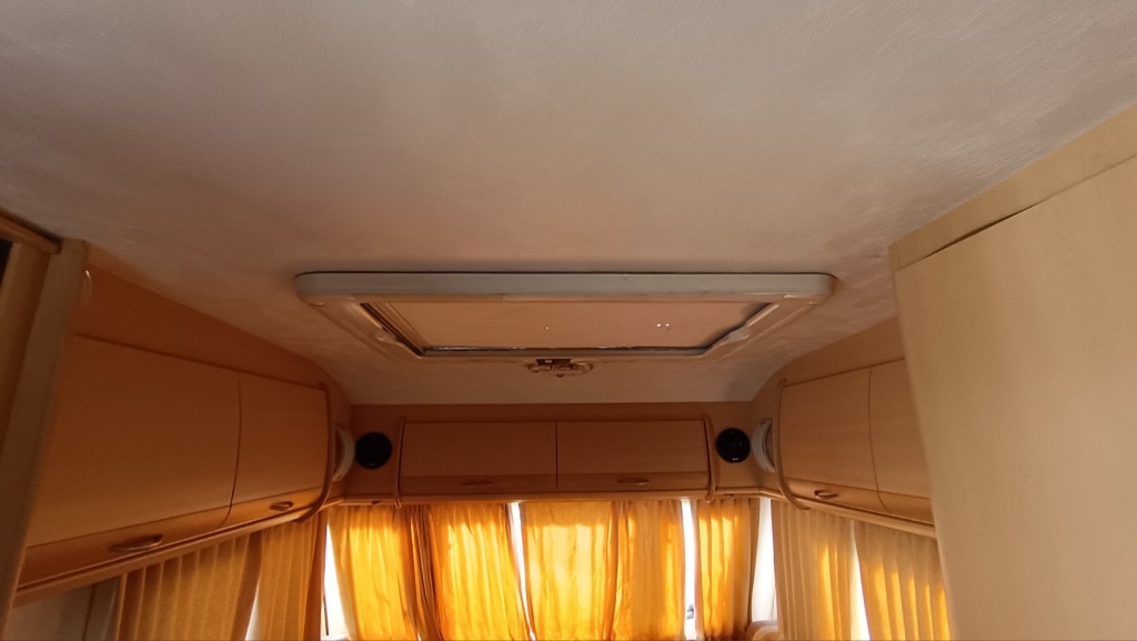 Coachman Amara 380/2 — снимка 12