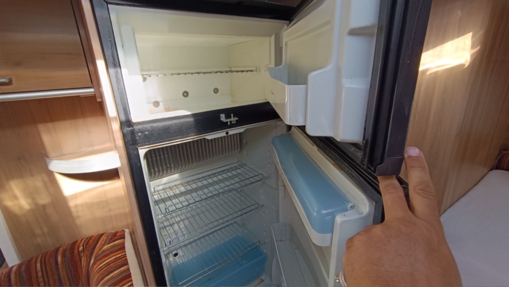 Burstner Averso 450 — снимка 13